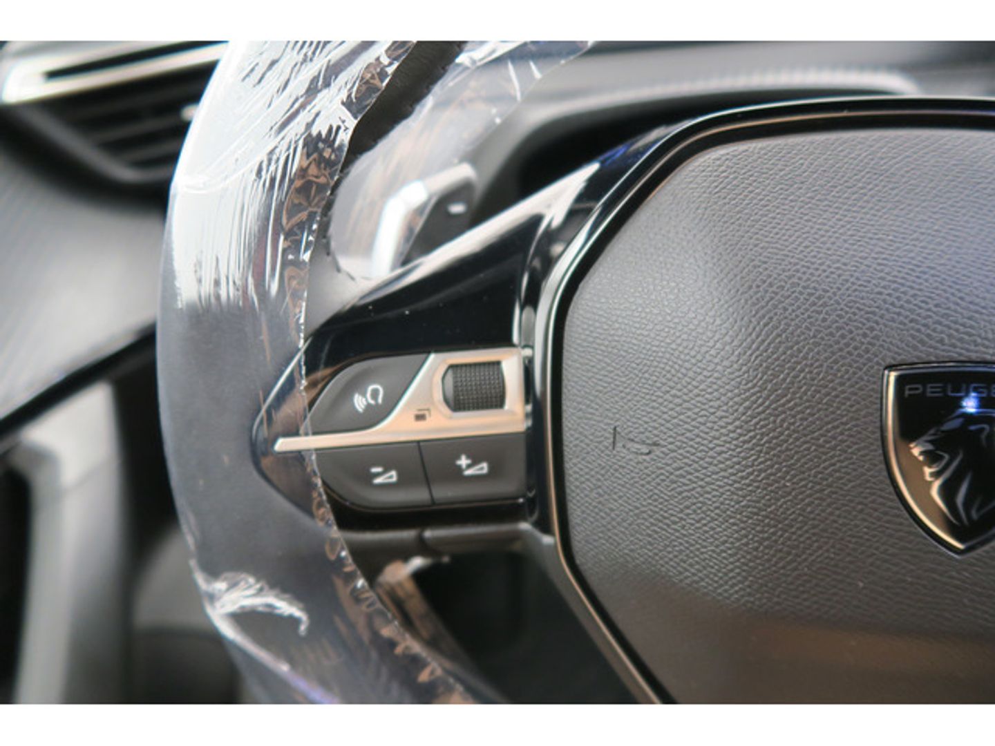 Peugeot 2008 BlueHDi 130 S&S Allure EAT8 96 kW (130 CV)