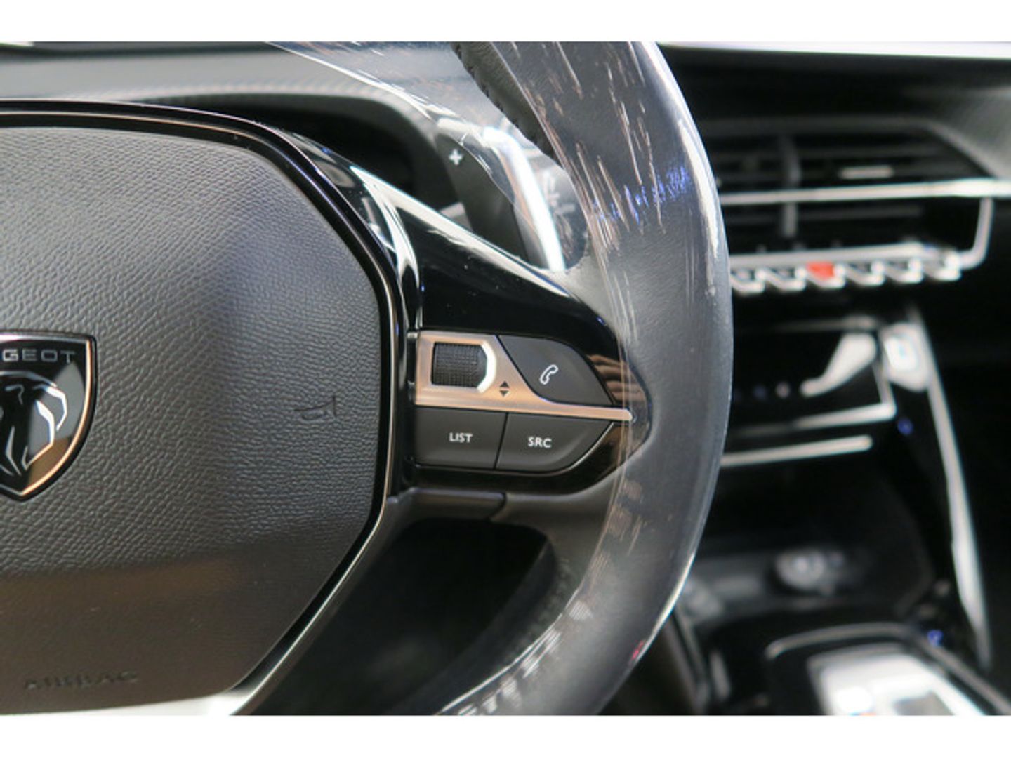 Peugeot 2008 BlueHDi 130 S&S Allure EAT8 96 kW (130 CV)