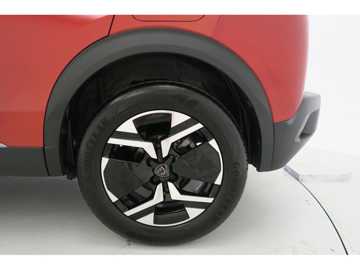 Peugeot 2008 BlueHDi 130 S&S Allure EAT8 96 kW (130 CV)