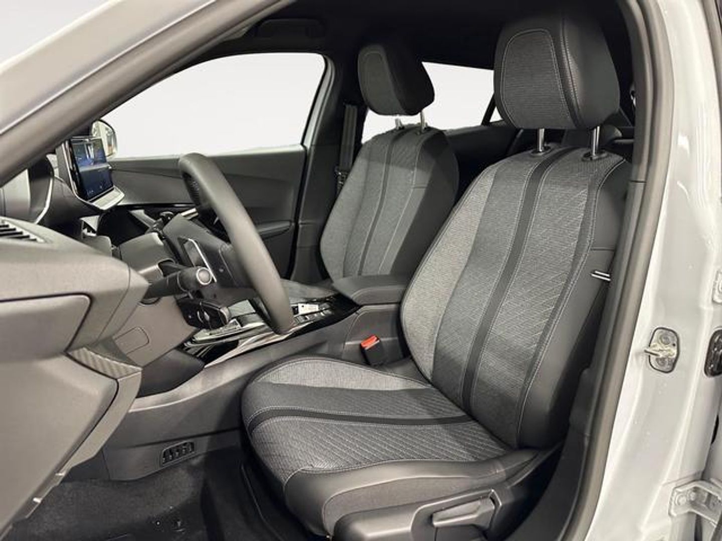 Peugeot 2008 PureTech 100 S&S Allure 75 kW (100 CV)