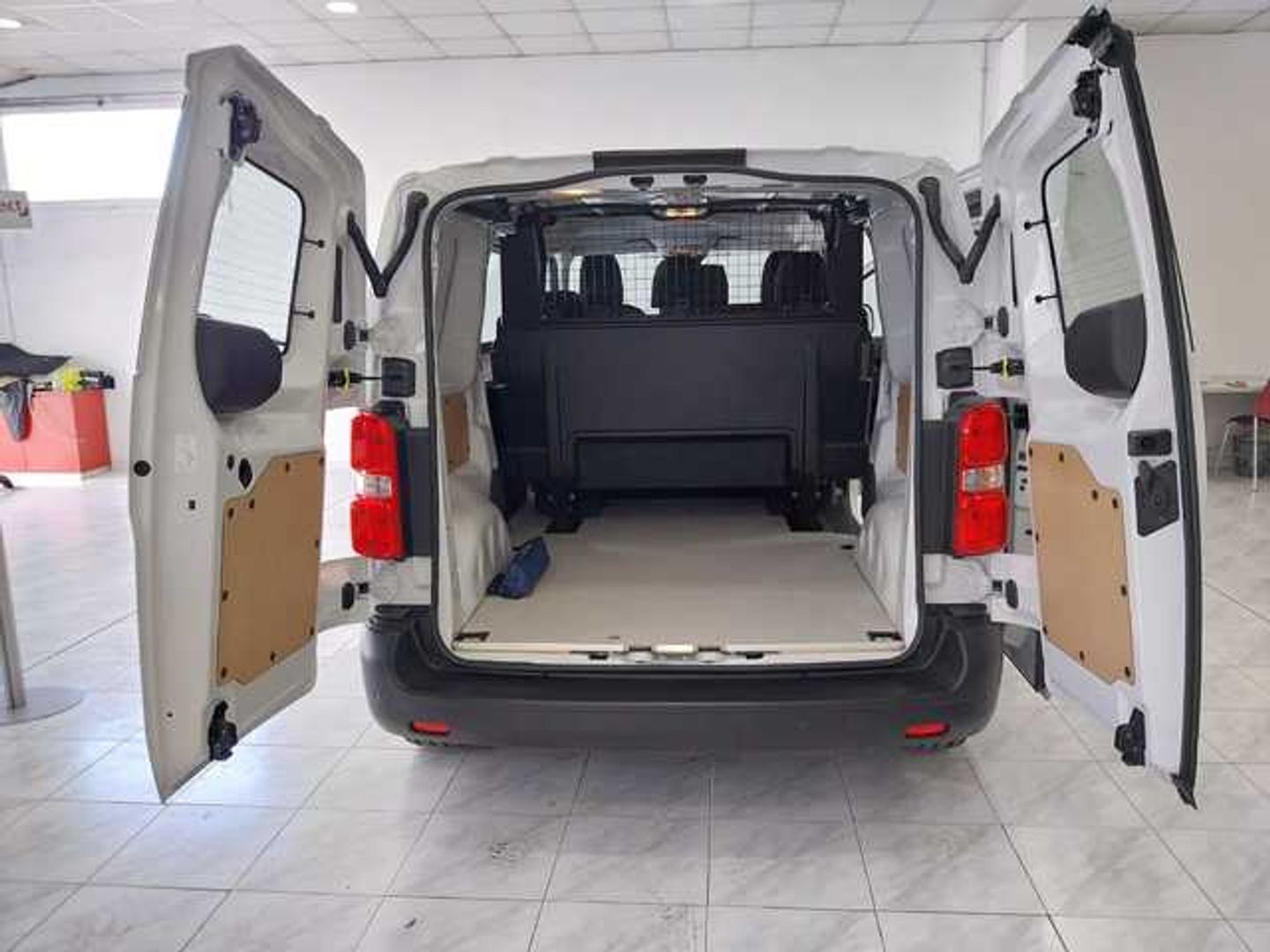 Citroen Jumpy Furgon BlueHDI 145 S&S Talla M 107 kW (145 CV)