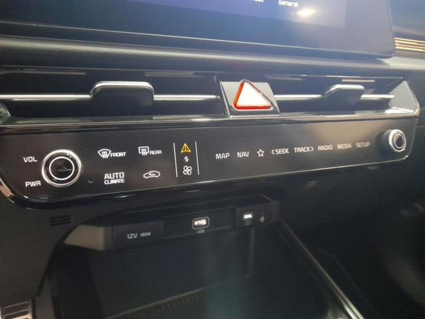 Kia Niro 1.6 GDi HEV Emotion 104 kW (141 CV)