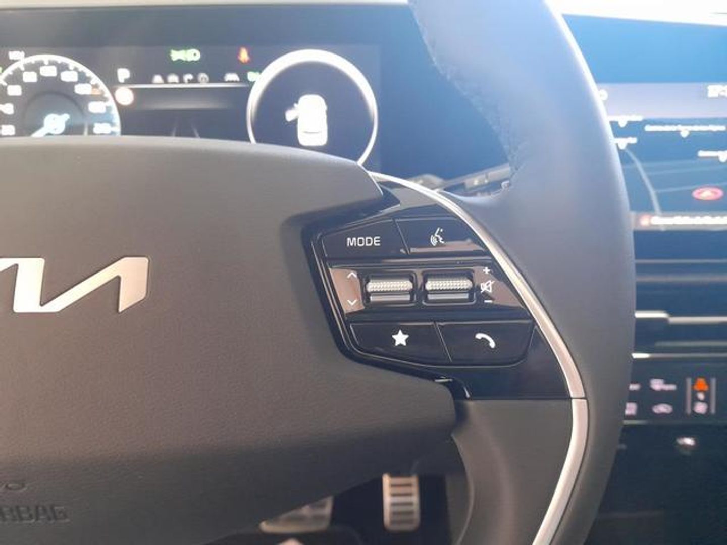 Kia Niro 1.6 GDi HEV Emotion 104 kW (141 CV)