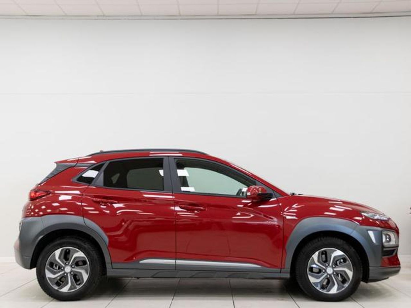 Hyundai Kona 1.6 GDI HEV Tecno Red DCT 104 kW (141 CV)