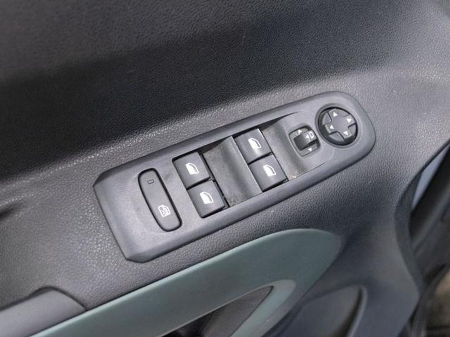Citroen Berlingo BlueHDi 130 S&S Talla M Shine EAT8 96 kW (130 CV)