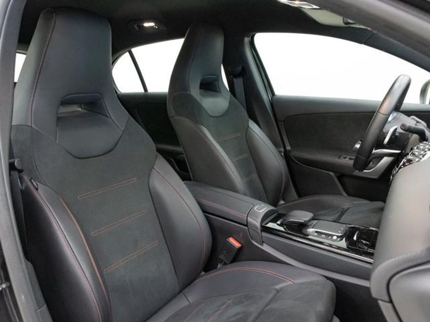 Mercedes-Benz Clase A 200 120 kW (163 CV)