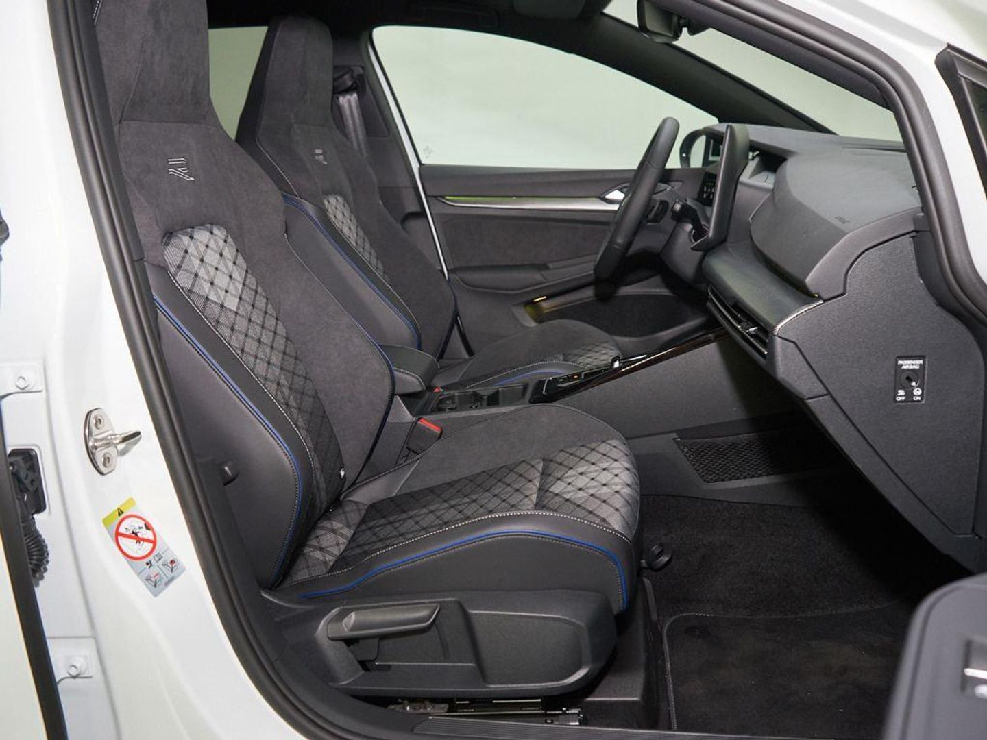 Volkswagen Golf R-Line 1.5 eTSI 110 kW (150 CV) DSG