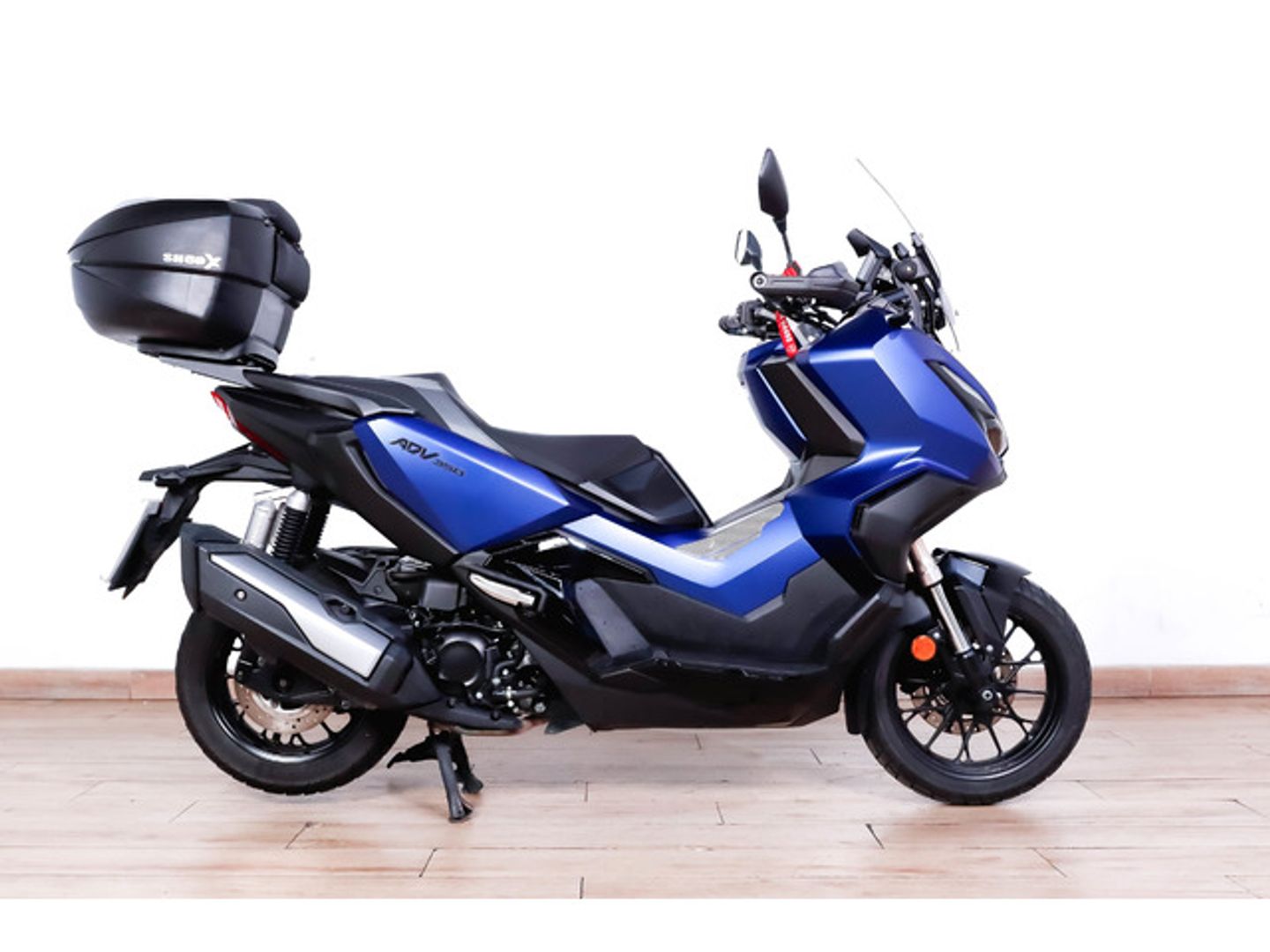 Honda ADV350 Azul Motorcycle