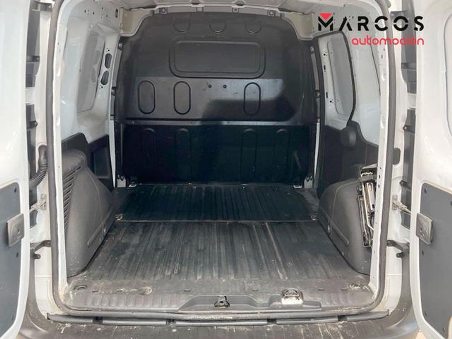 Nissan NV250 Furgon 1.5 dCi Comfort L1H1 70 kW (95 CV)