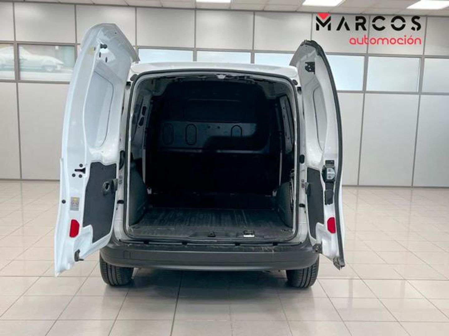 Nissan NV250 Furgon 1.5 dCi Comfort L1H1 70 kW (95 CV)