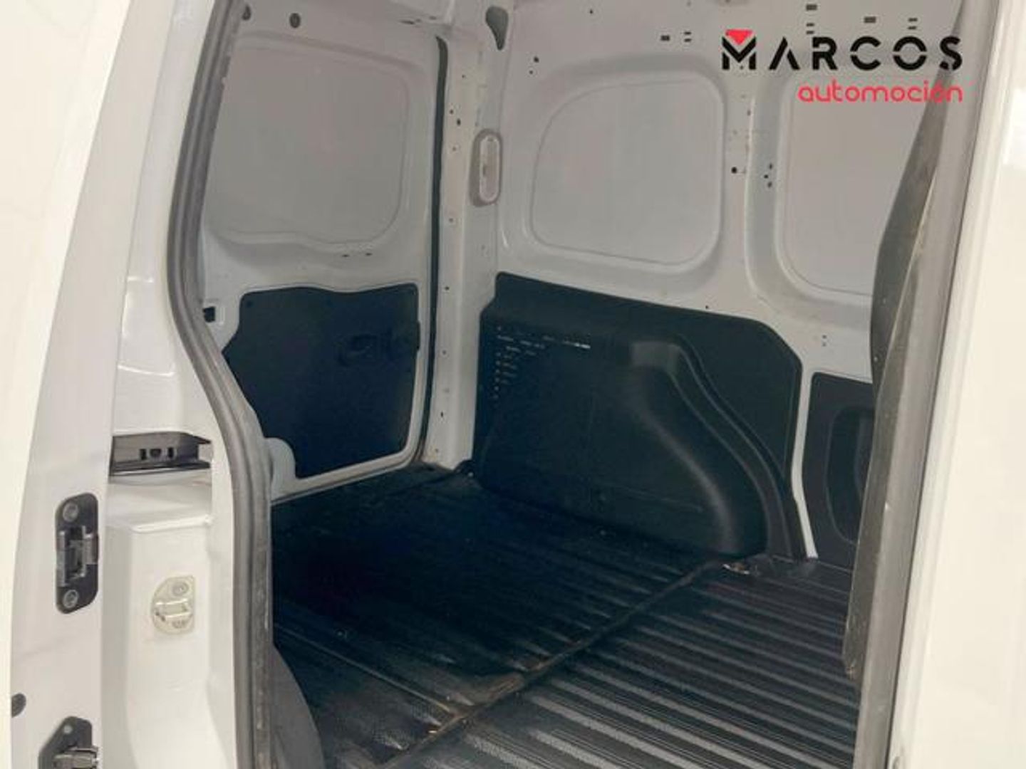 Nissan NV250 Furgon 1.5 dCi Comfort L1H1 70 kW (95 CV)