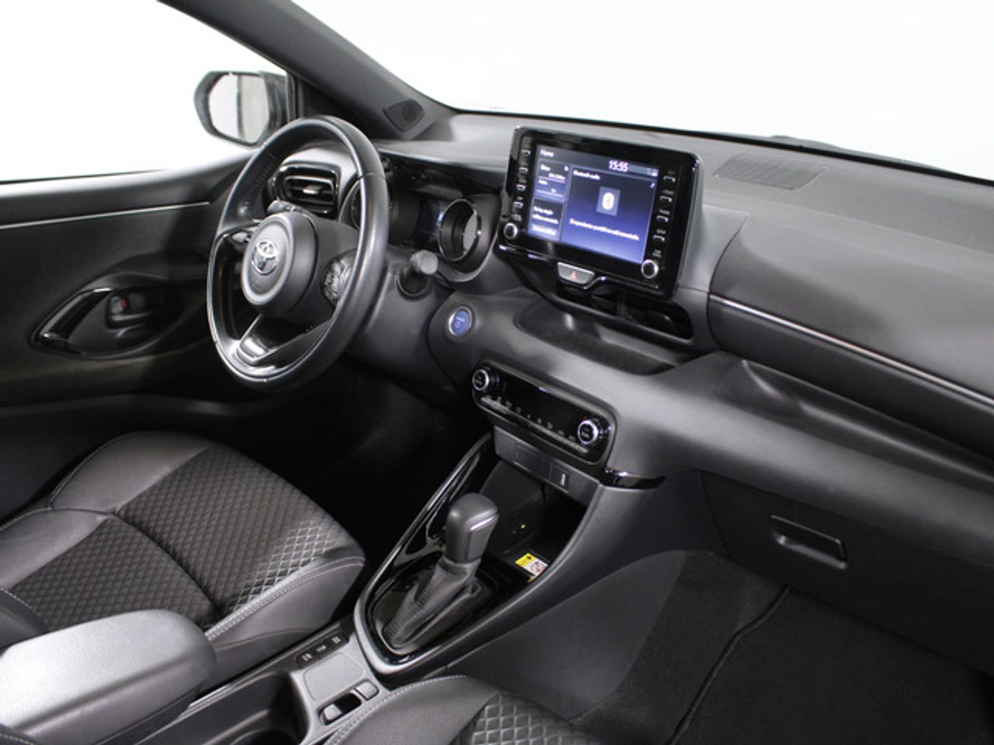 Toyota Yaris 120H Style 85 kW (116 CV)