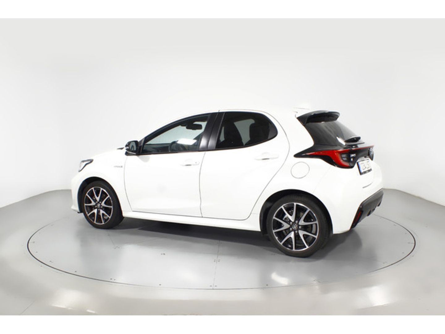 Toyota Yaris 120H Style 85 kW (116 CV)