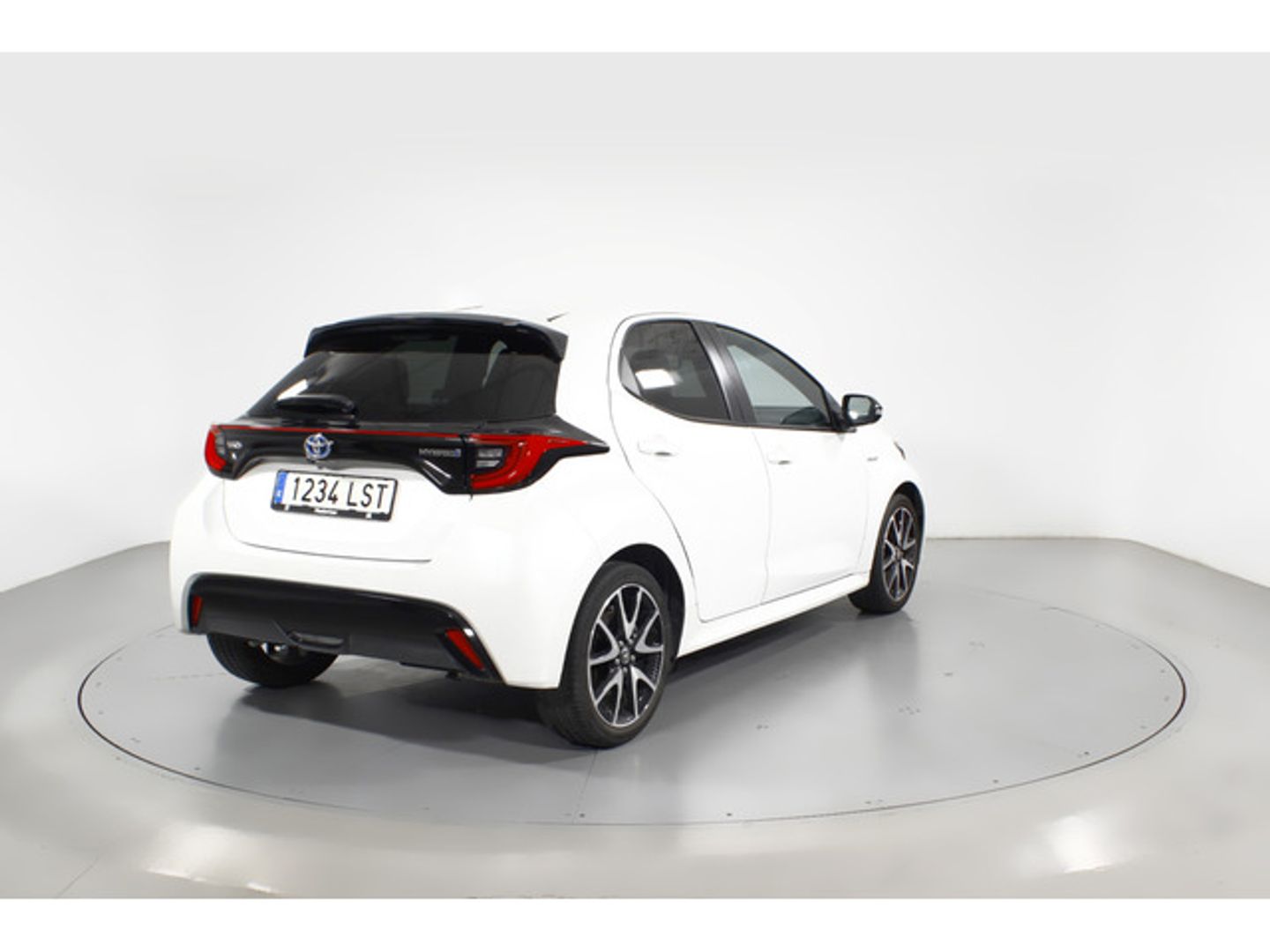 Toyota Yaris 120H Style 85 kW (116 CV)