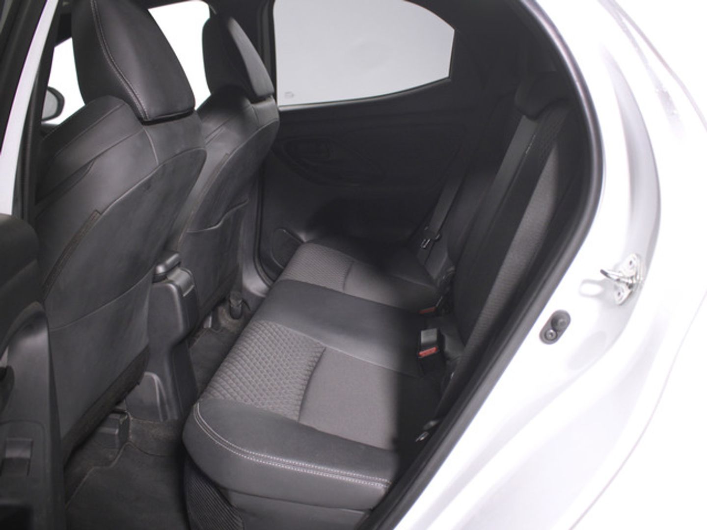 Toyota Yaris 120H Style 85 kW (116 CV)