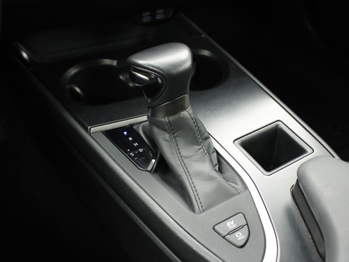 Lexus UX UX 250h Premium 135 kW (184 CV)