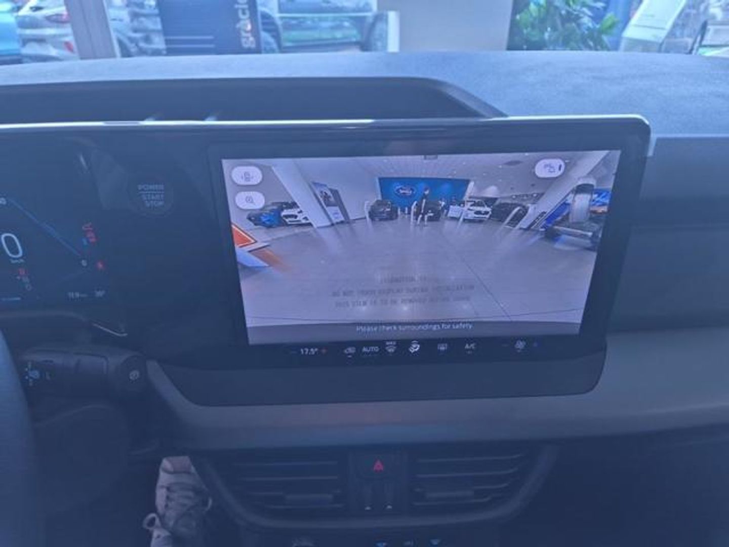 Ford Tourneo Courier BEV 43,5kWh Trend Auto 100 kW (136 CV)