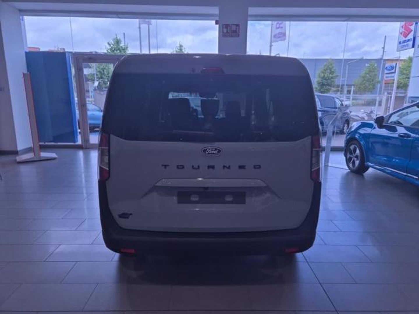 Ford Tourneo Courier BEV 43,5kWh Trend Auto 100 kW (136 CV)