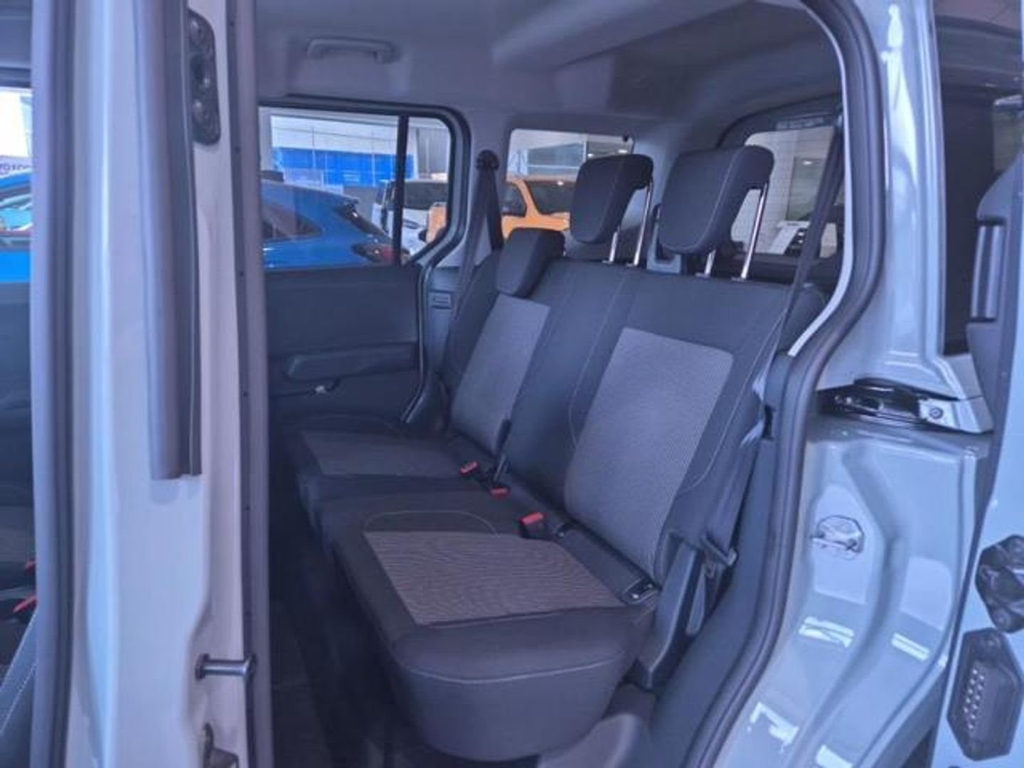 Ford Tourneo Courier BEV 43,5kWh Trend Auto 100 kW (136 CV)