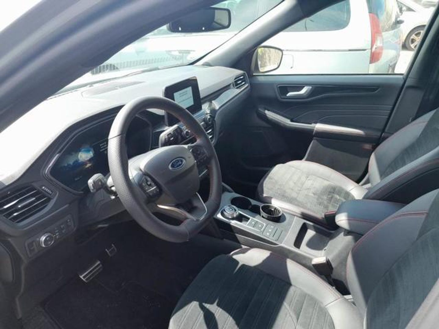 Ford Kuga 2.5 Duratec FHEV ST-Line X 4x2 Auto 140 kW (190 CV)