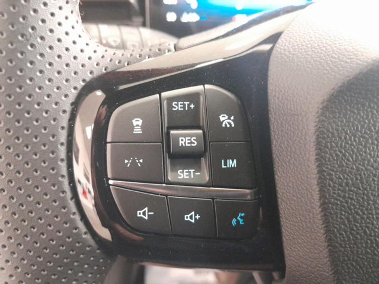 Ford Puma 1.0 EcoBoost MHEV Titanium Auto 92 kW (125 CV)