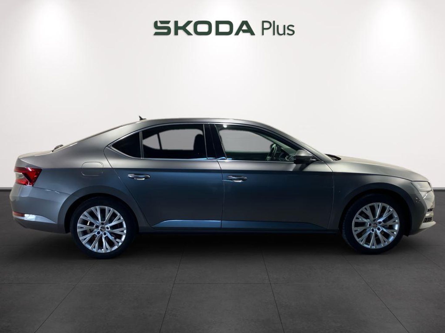 Skoda Superb 1.4 TSI iV P-HEV Style DSG 160 kW (218 CV)