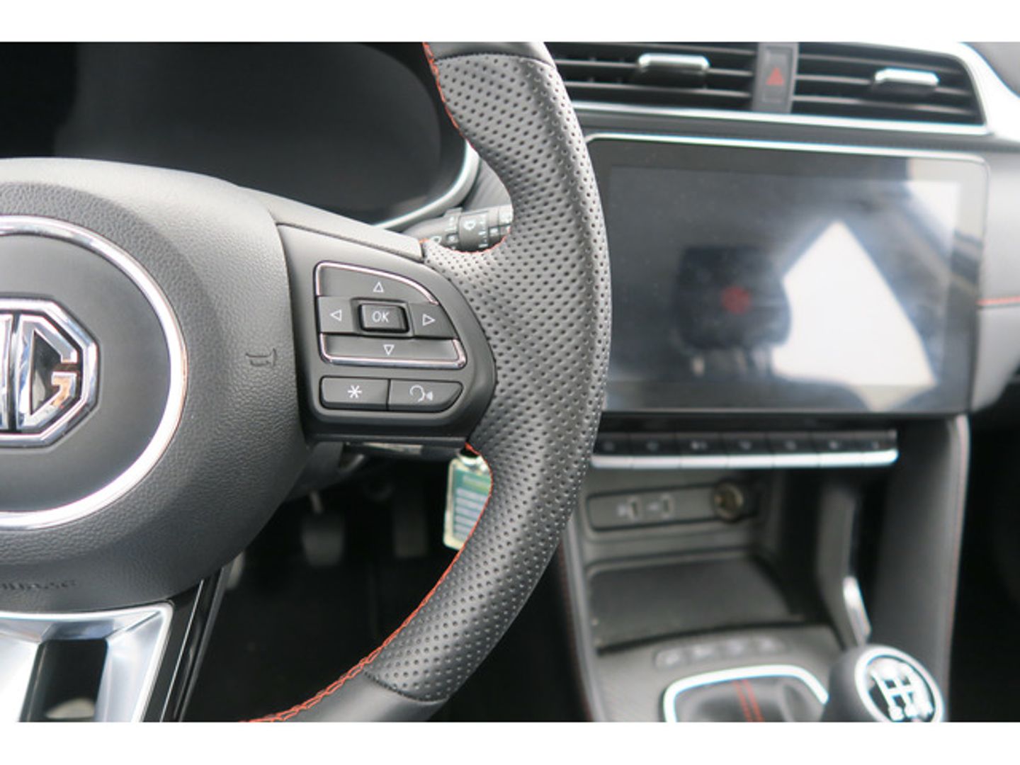 MG ZS 1.5 Luxury 78 kW (106 CV)