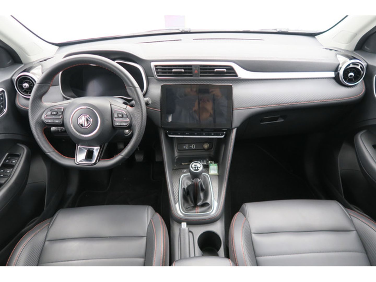 MG ZS 1.5 Luxury 78 kW (106 CV)