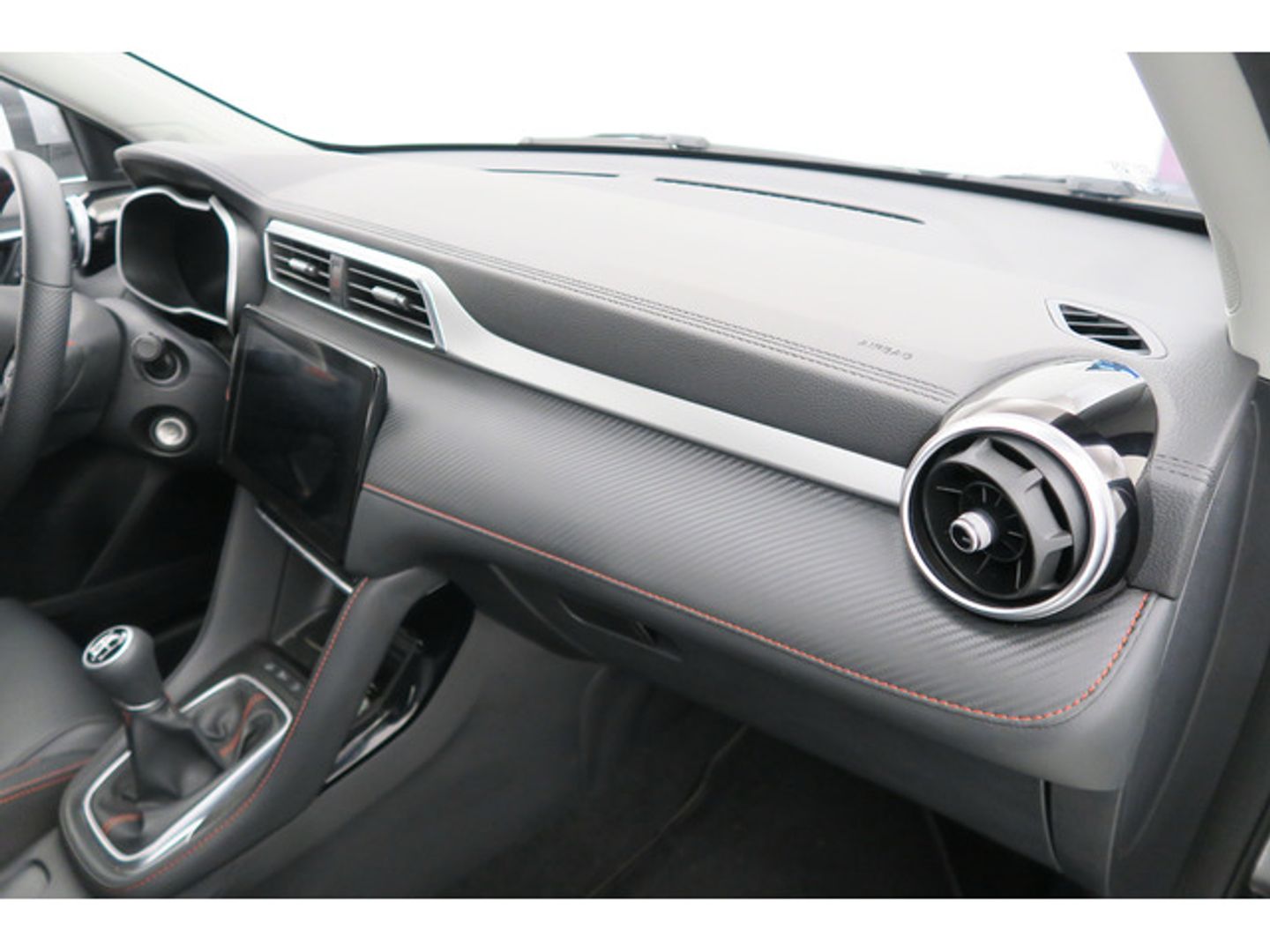MG ZS 1.5 Luxury 78 kW (106 CV)