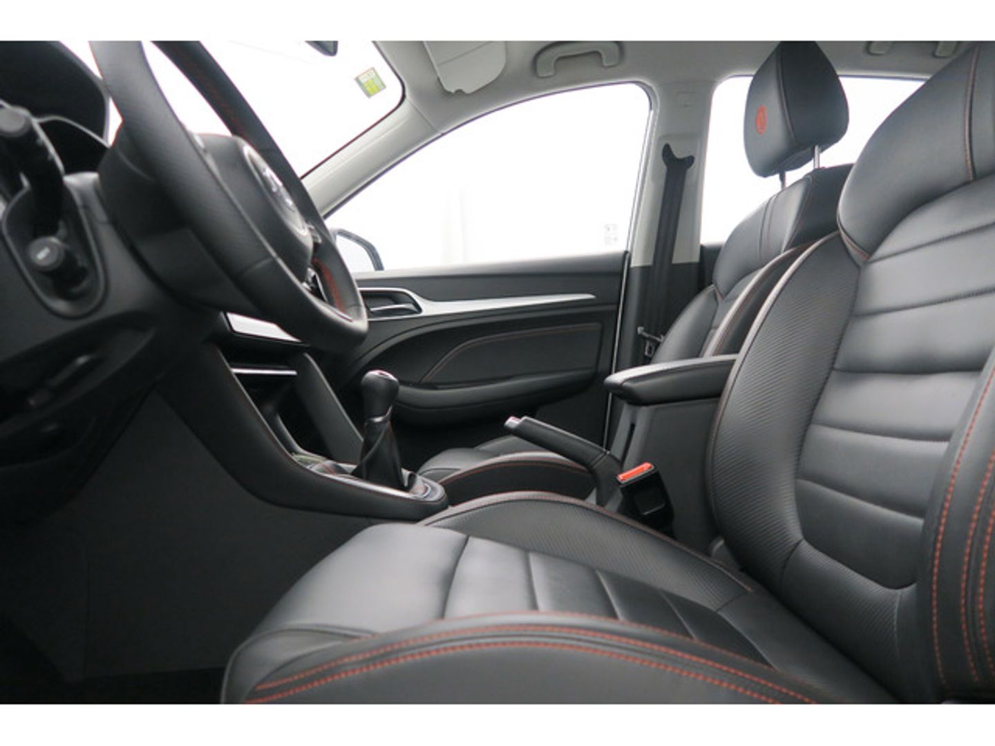 MG ZS 1.5 Luxury 78 kW (106 CV)