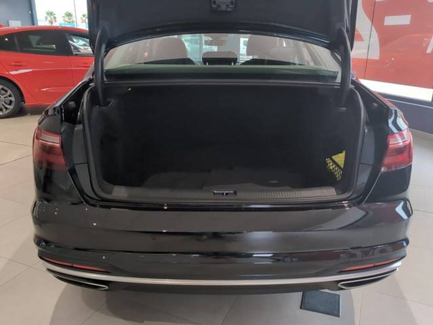 Audi A4 Advanced 30 TDI 100 kW (136 CV) S tronic