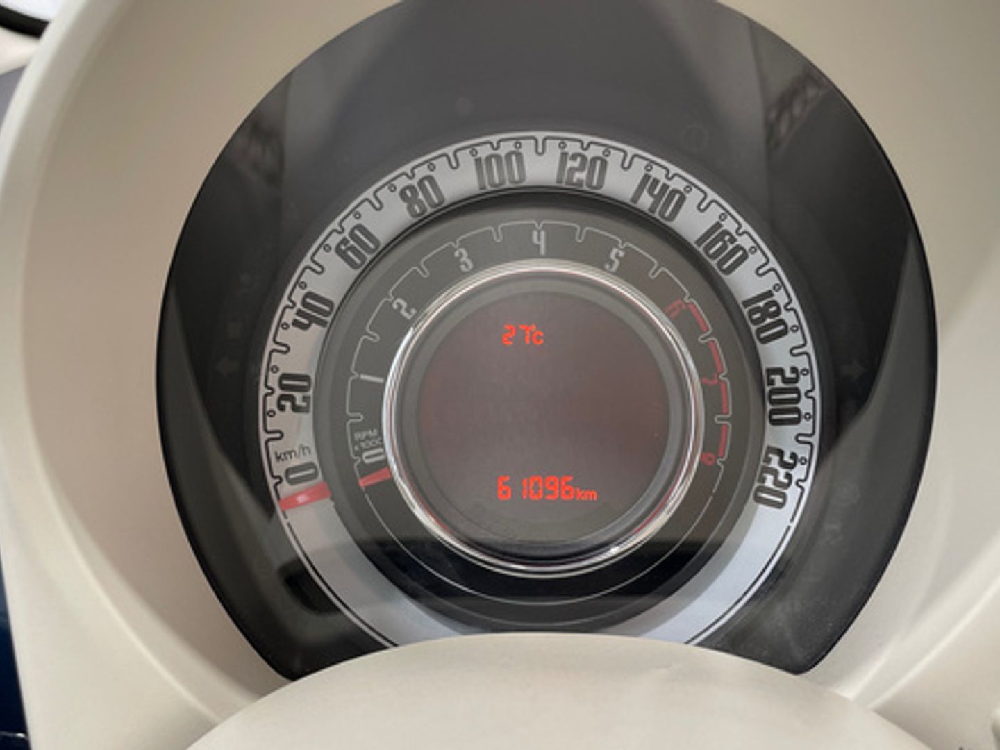 Fiat 500 1.0 Hybrid Dolcevita 51 kW (70 CV)
