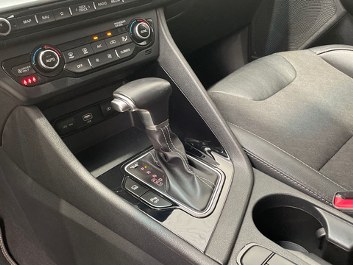 Kia Niro 1.6 GDi HEV Híbrido Drive 104 kW (141 CV)