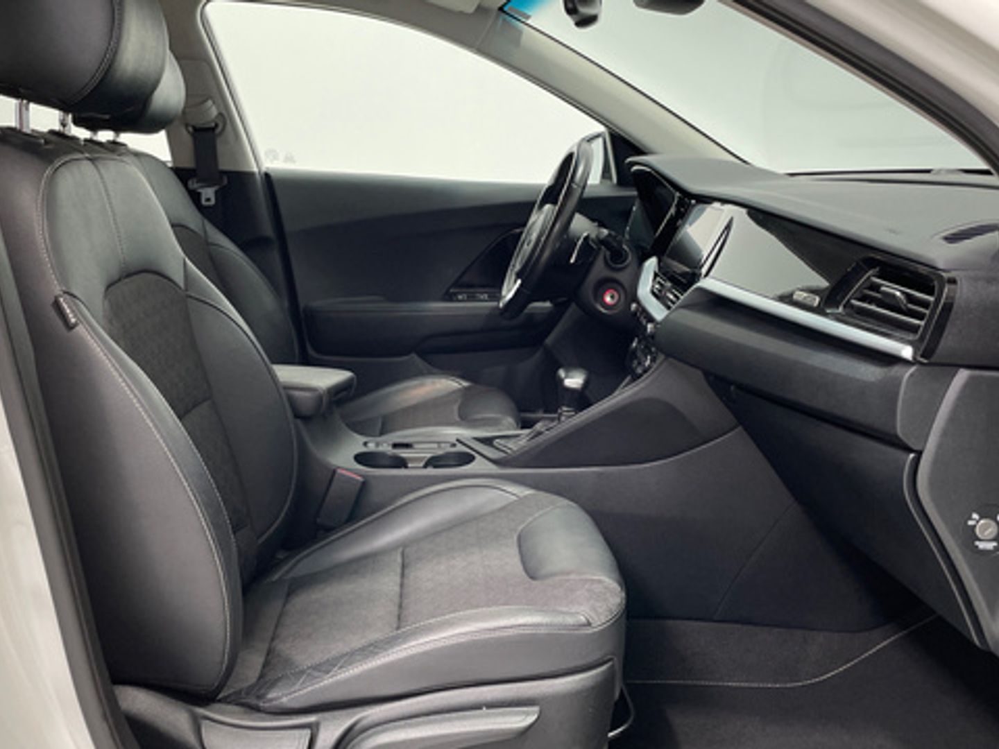Kia Niro 1.6 GDi HEV Híbrido Drive 104 kW (141 CV)