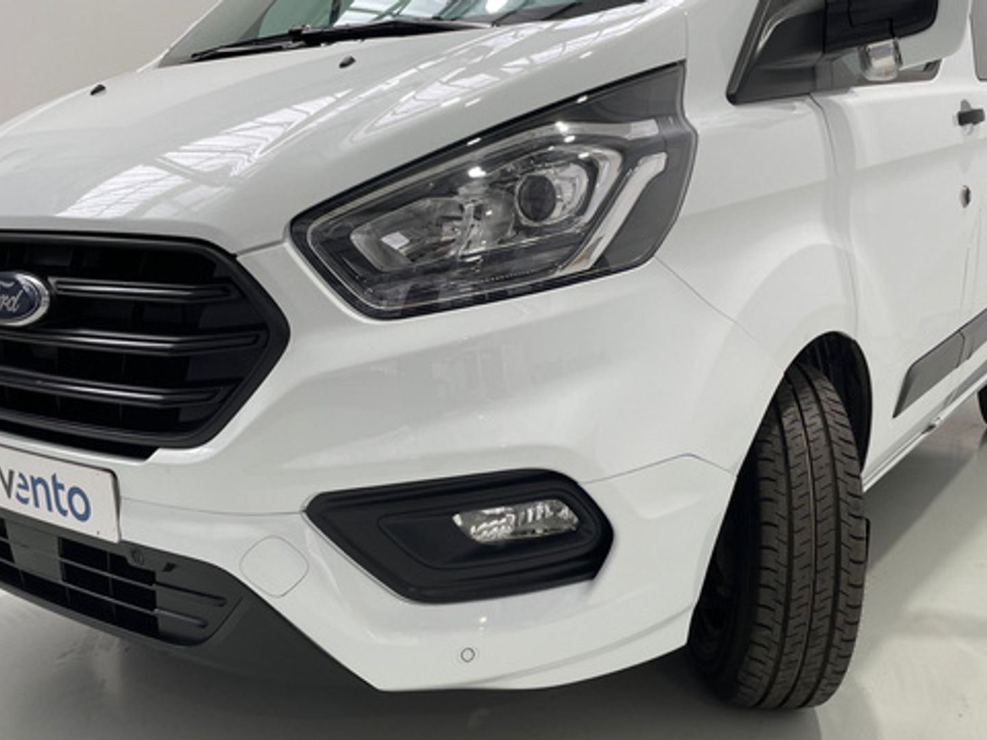 Ford Transit Custom Kombi 2.0 TDCI MHEV 320 L1 Trend 96 kW (130 CV)