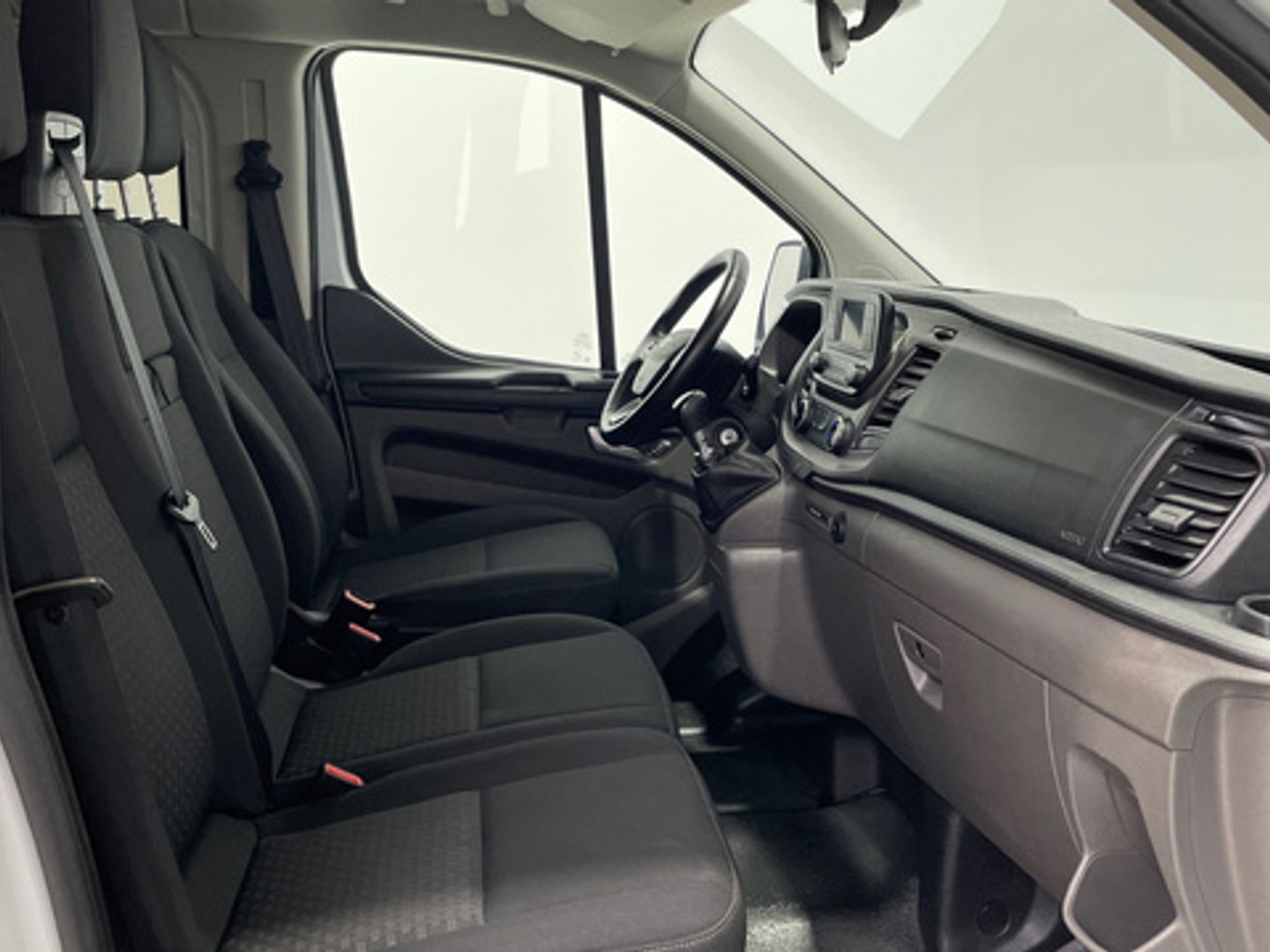 Ford Transit Custom Kombi 2.0 TDCI MHEV 320 L1 Trend 96 kW (130 CV)