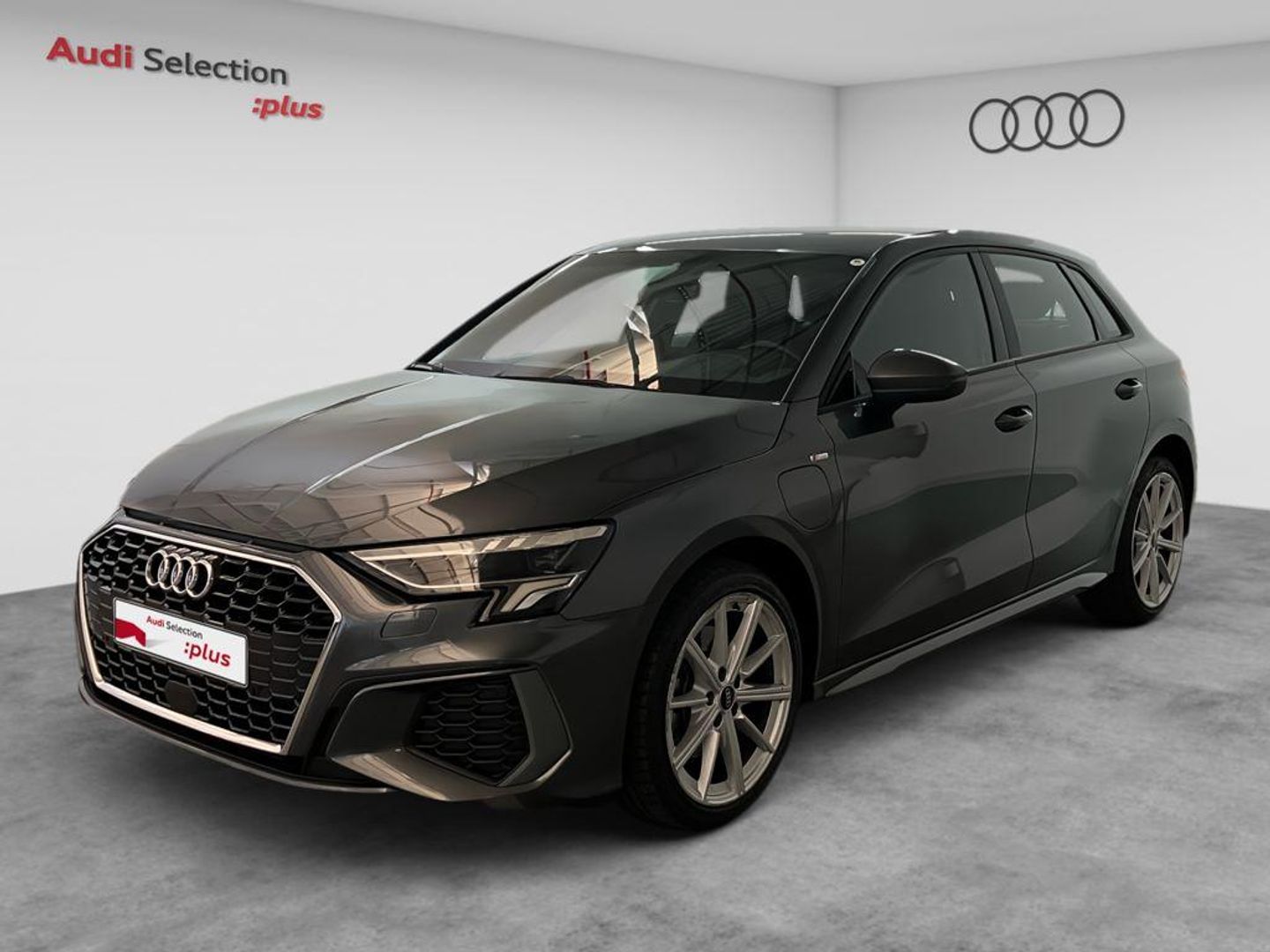 Audi A3 Sportback TFSIe S line 40 TFSI e 150 kW (204 CV) S tronic Gris Compact