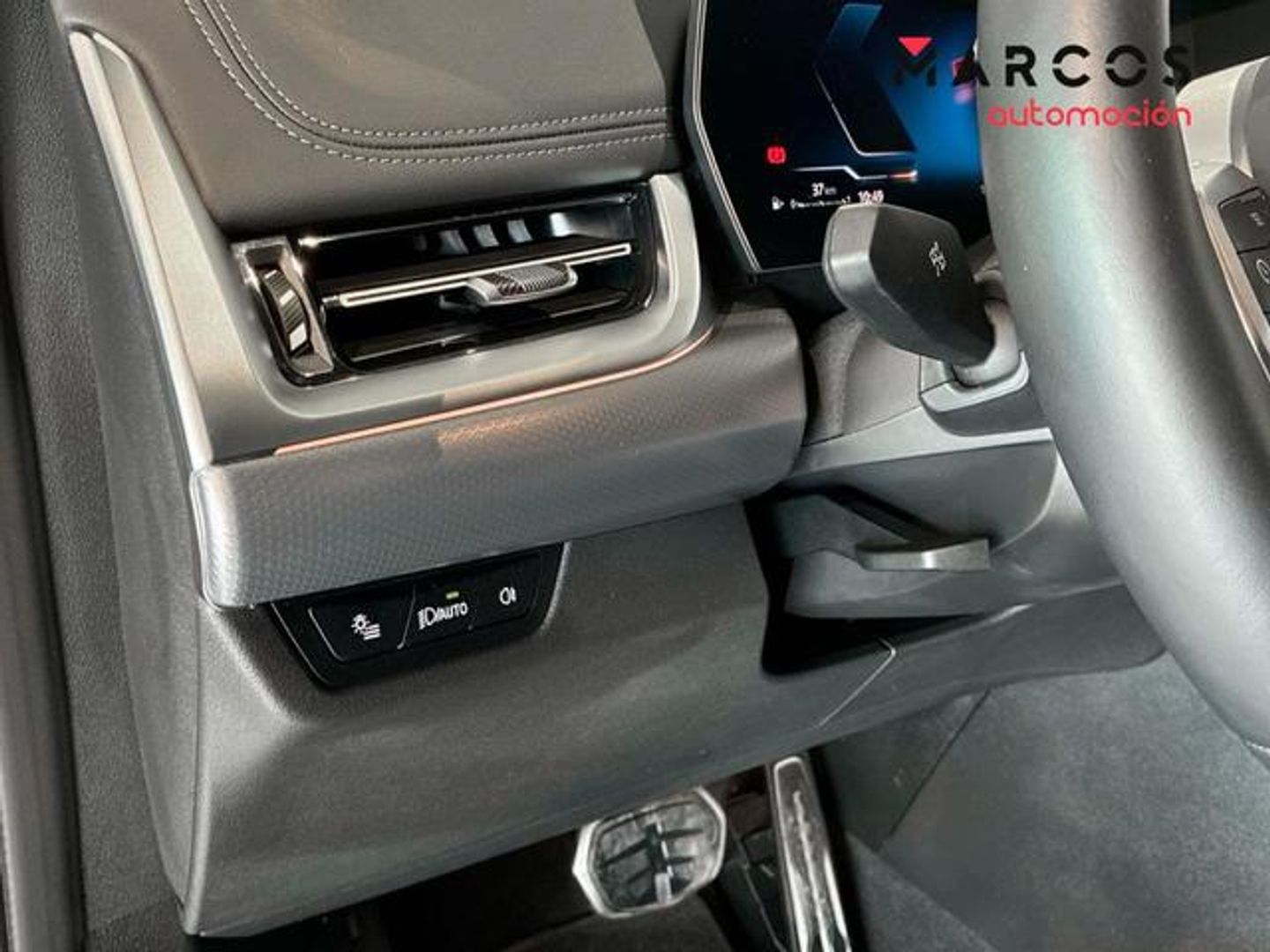 BMW X1 sDrive18i 100 kW (136 CV)
