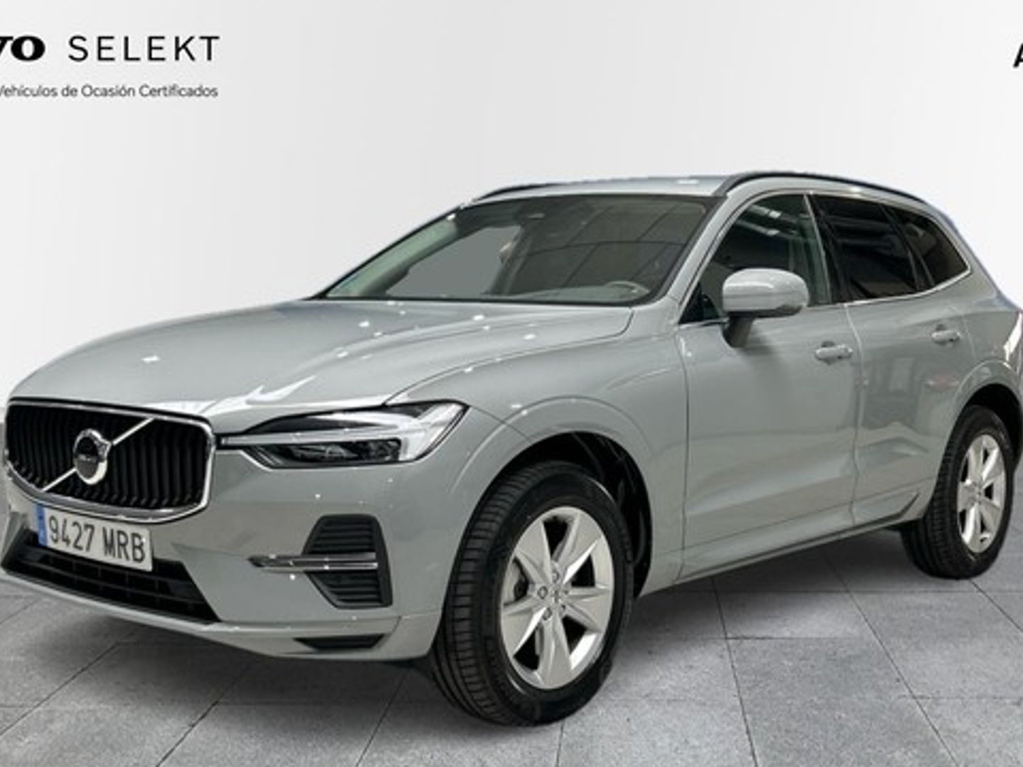 Volvo XC60 B4 D Core Auto 145 kW (197 CV) Gris All Terrain / Pick-up