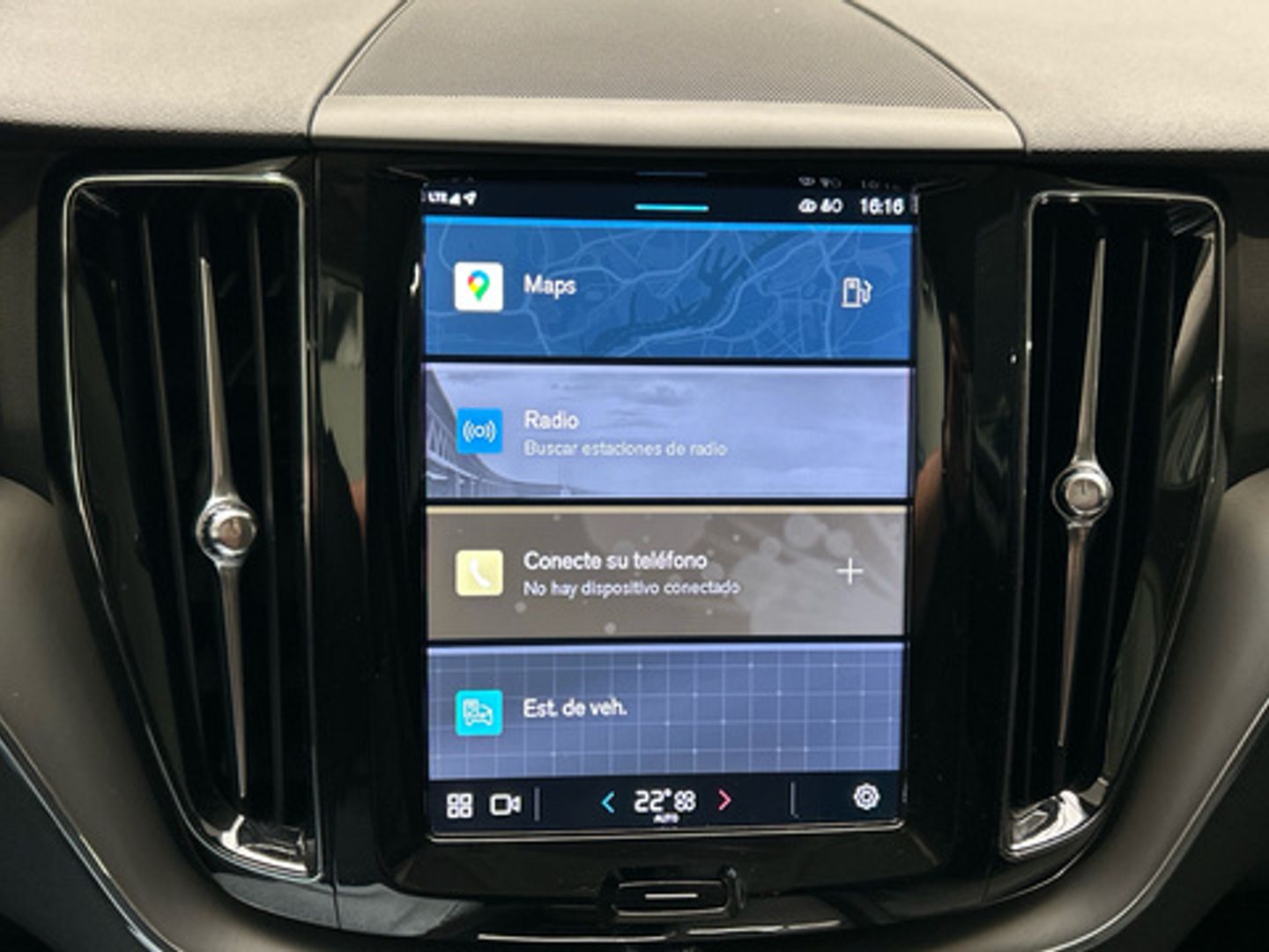 Volvo XC60 B4 D Core Auto 145 kW (197 CV)