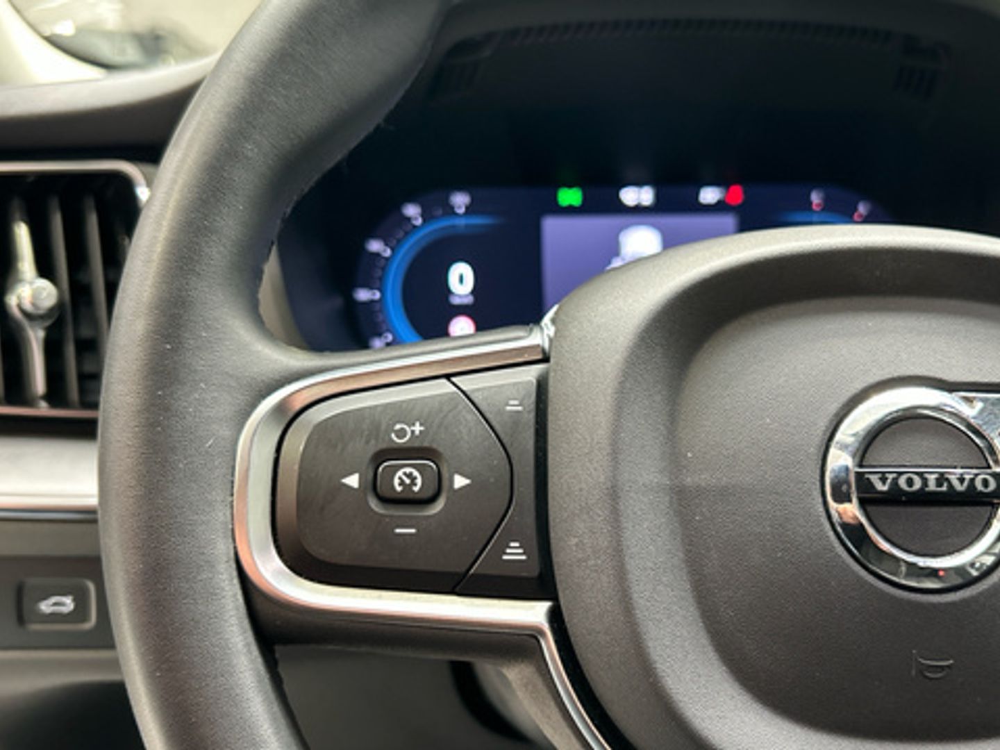 Volvo XC60 B4 D Core Auto 145 kW (197 CV)