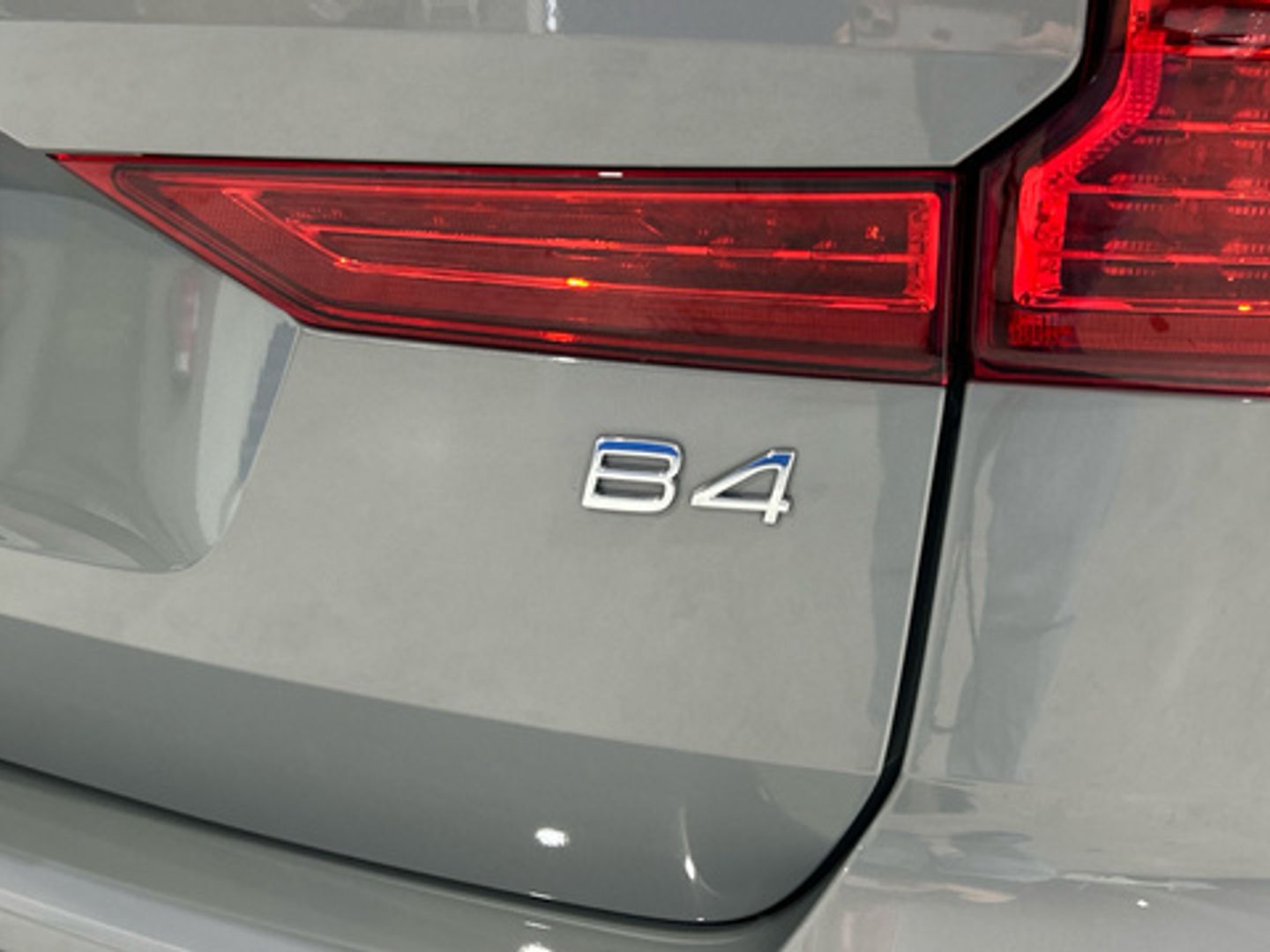 Volvo XC60 B4 D Core Auto 145 kW (197 CV)