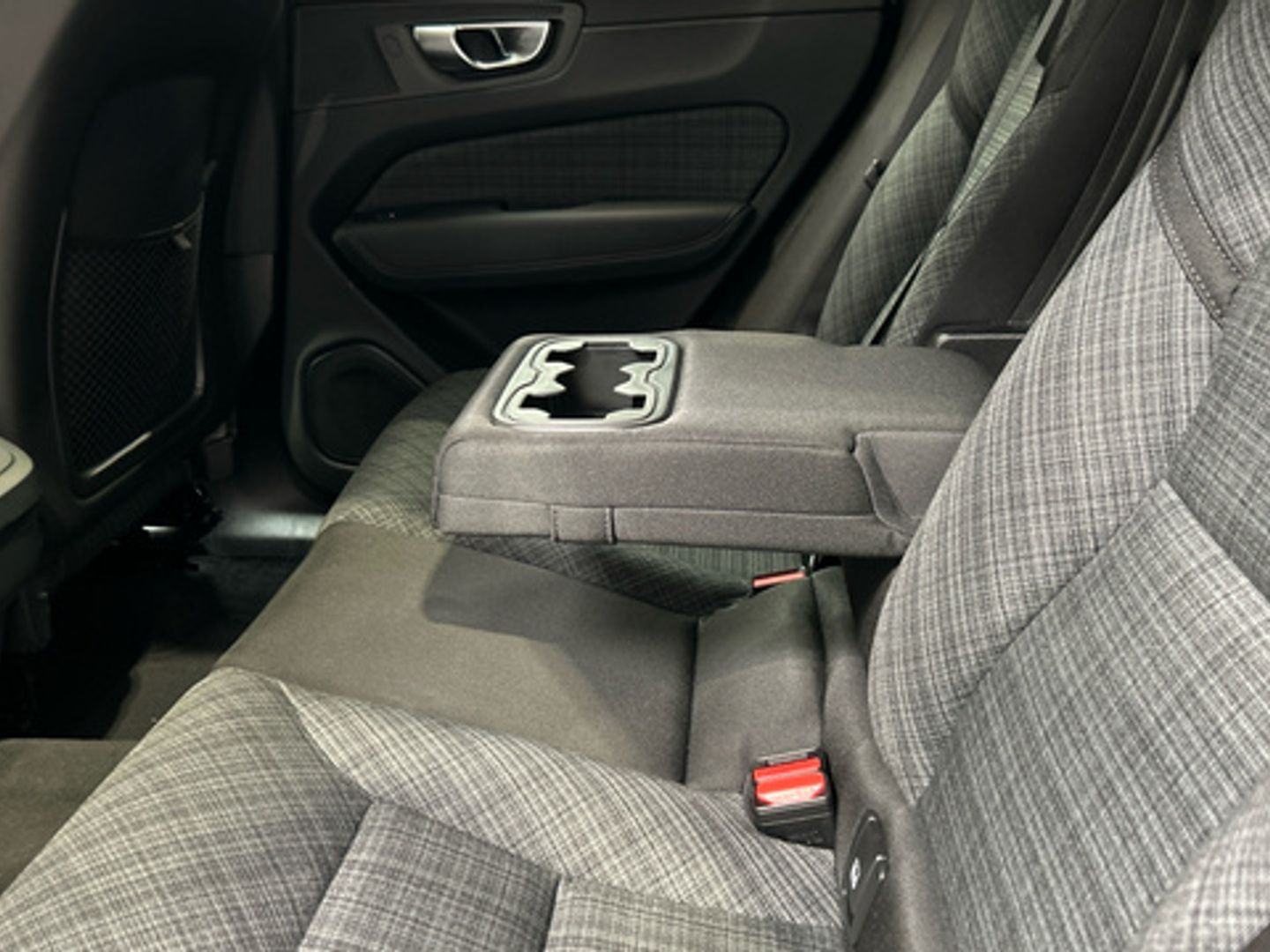 Volvo XC60 B4 D Core Auto 145 kW (197 CV)