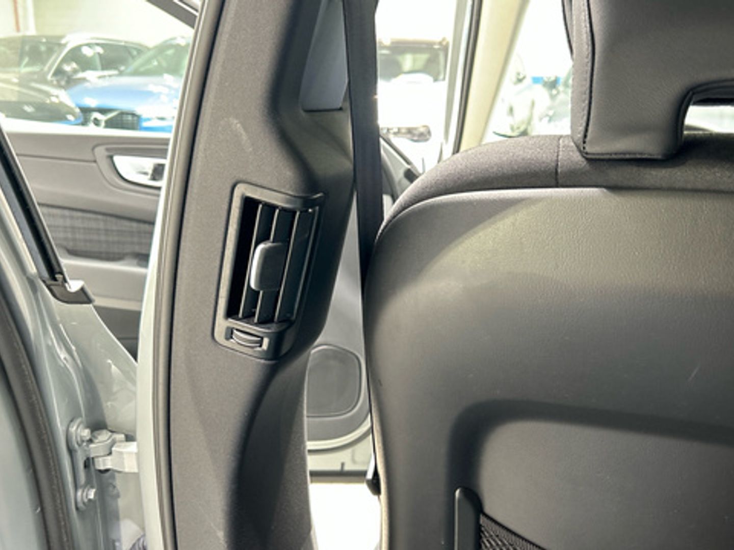 Volvo XC60 B4 D Core Auto 145 kW (197 CV)