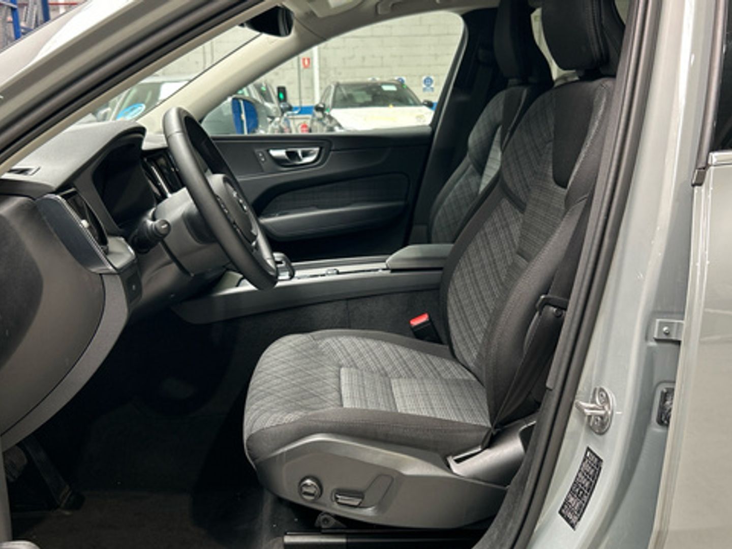 Volvo XC60 B4 D Core Auto 145 kW (197 CV)