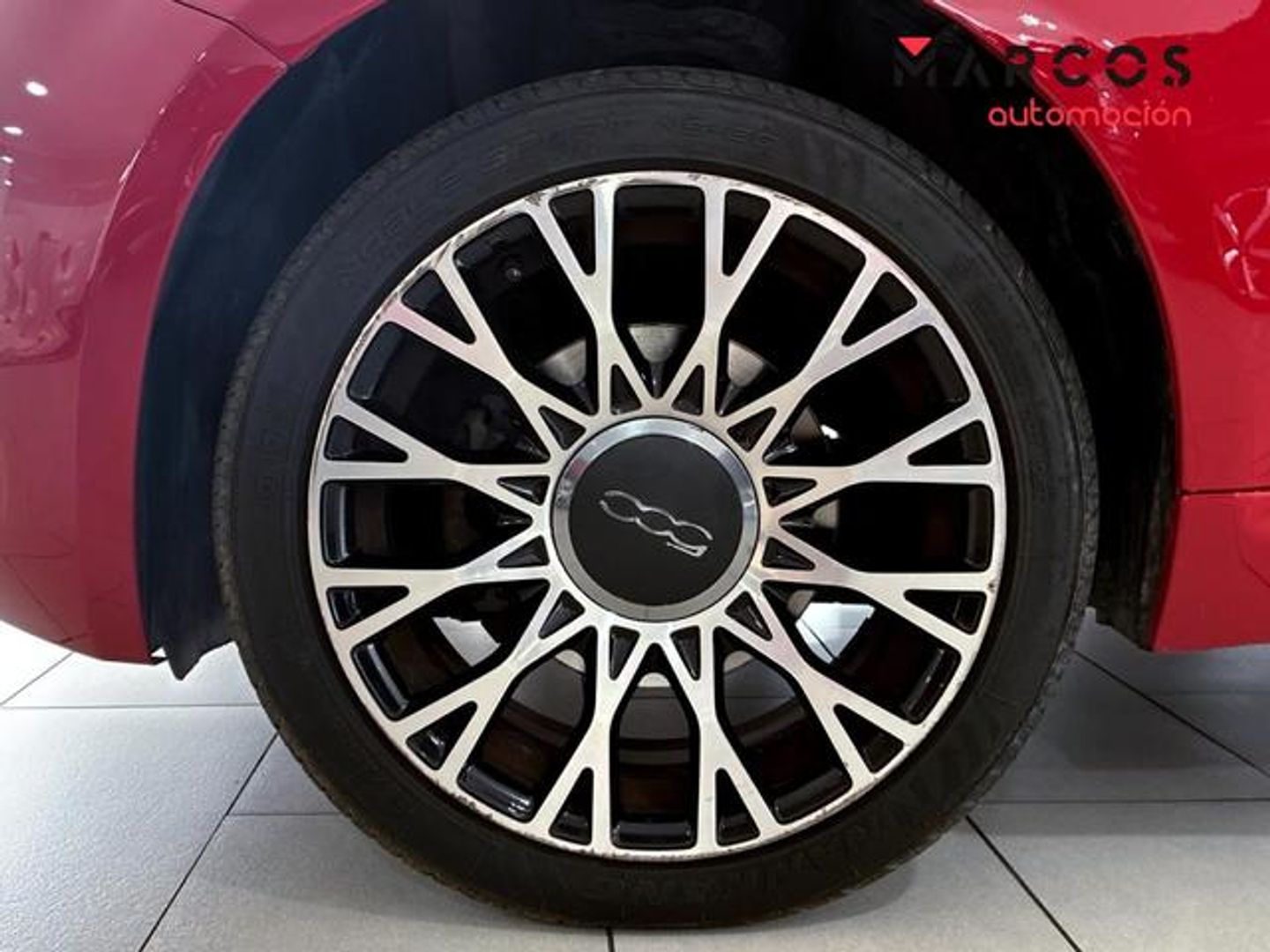 Fiat 500 1.0 Hybrid Dolcevita 51 kW (70 CV)