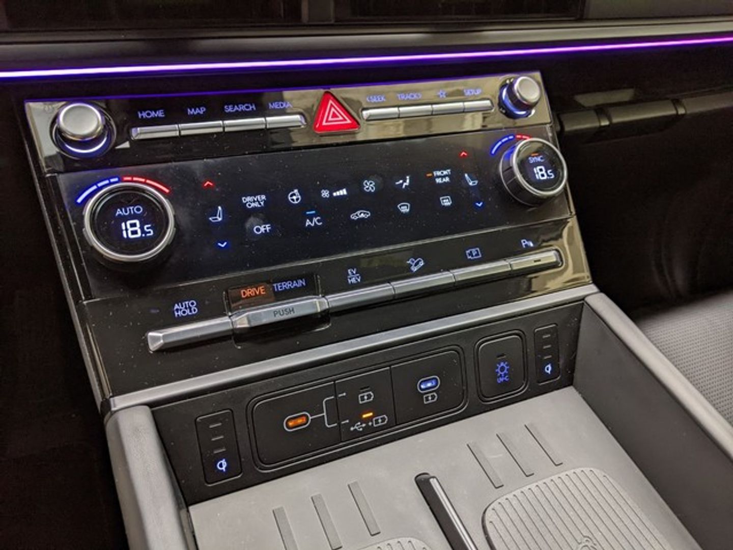 Hyundai Santa Fe 1.6T PHEV Calligraphy 4X4 AT 186 kW (253 CV)