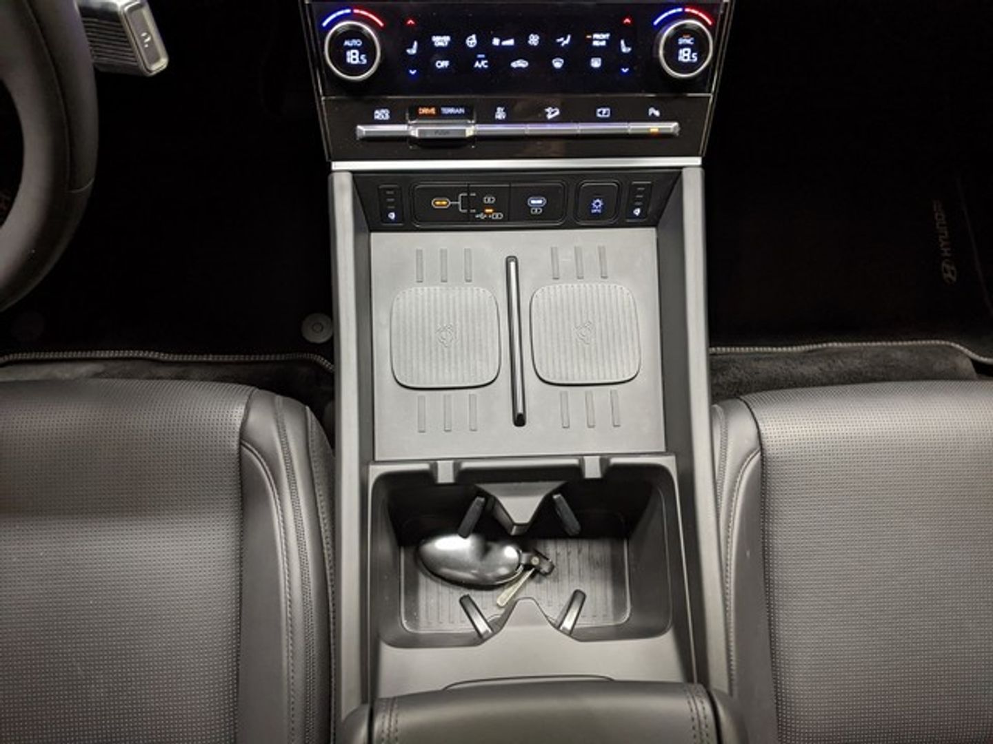 Hyundai Santa Fe 1.6T PHEV Calligraphy 4X4 AT 186 kW (253 CV)