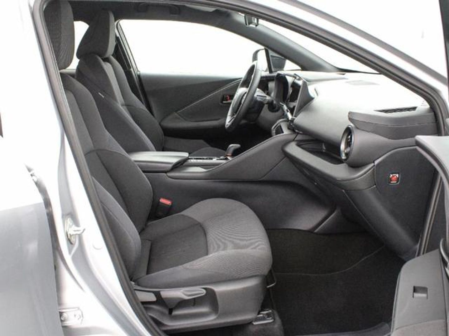 Toyota C-HR 140H Advance 103 kW (140 CV)