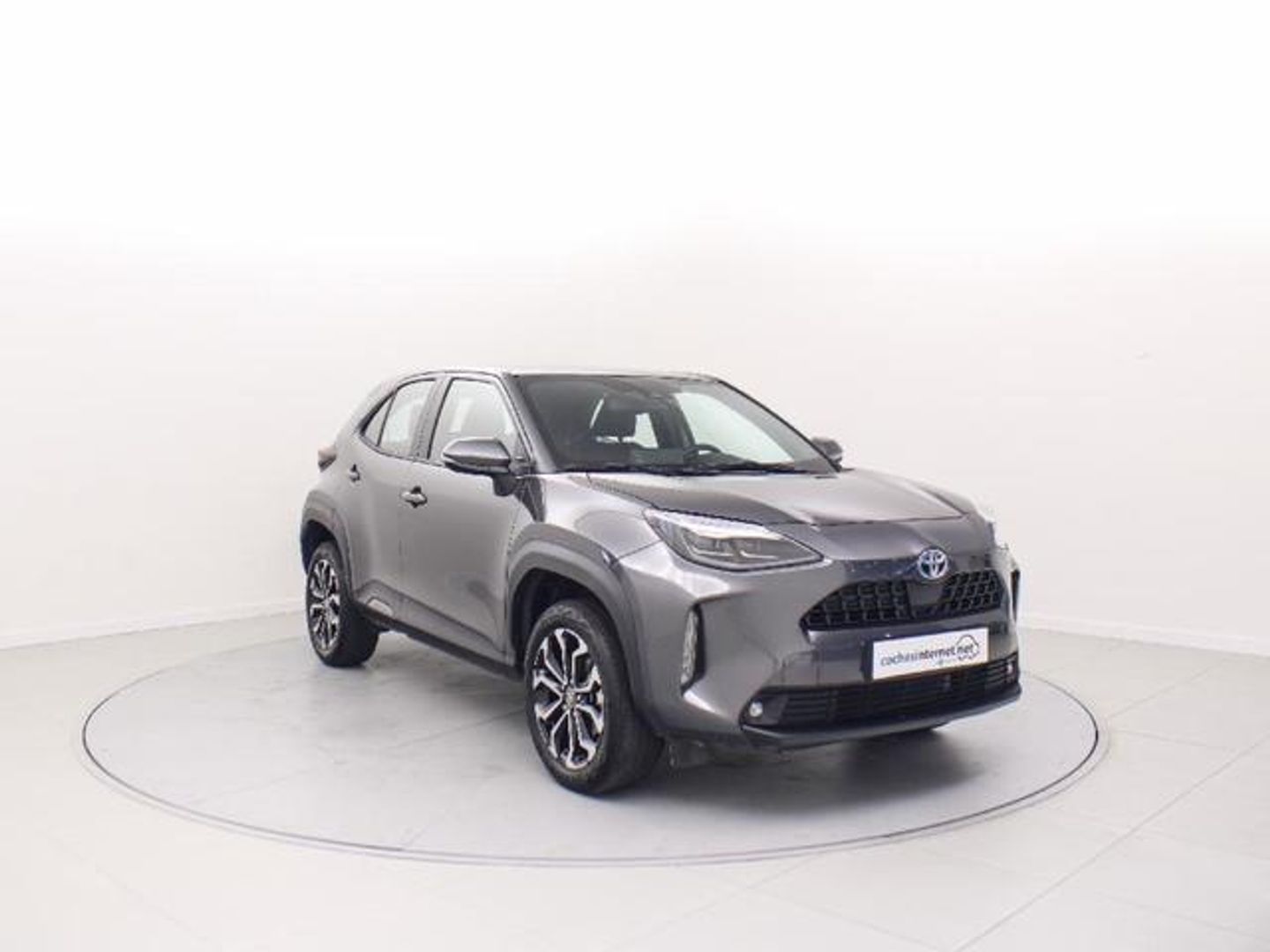 Toyota Yaris Cross 120H Active Plus 85 kW (116 CV) Gris SUV